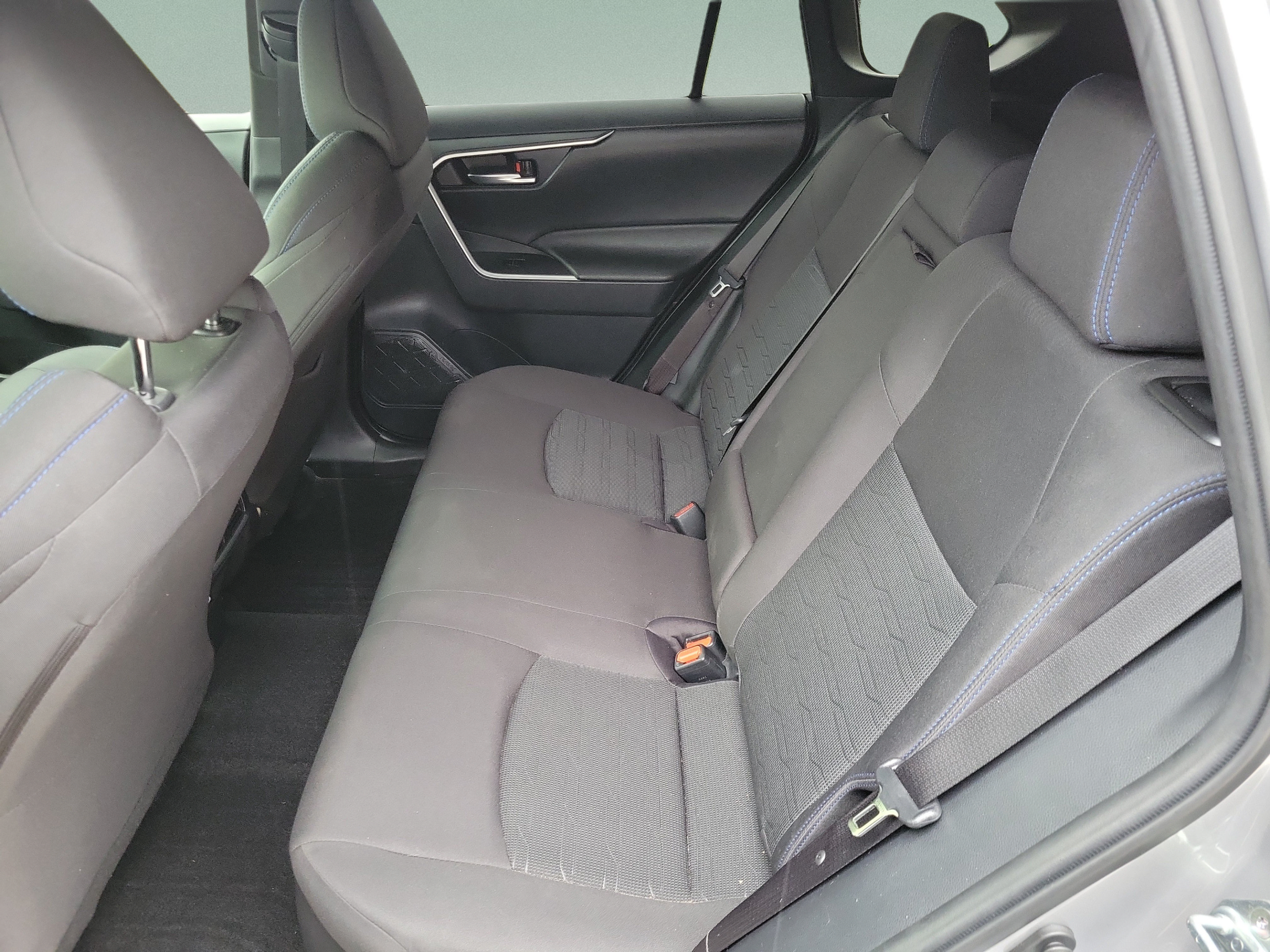 Used 2024 Toyota RAV4 SE w/ Convenience Package AWD/4WD image 23