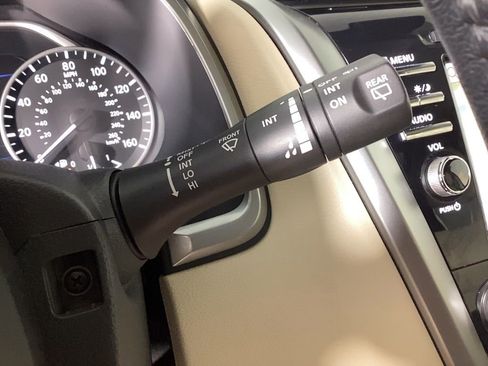 Used 2023 Nissan Murano SL w/ SL Moonroof Package image 24