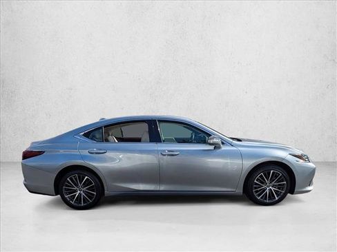 Used 2025 Lexus ES 350 w/ Premium Package image 5