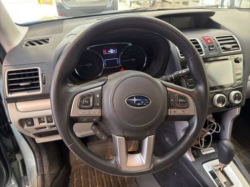 Used 2017 Subaru Forester 2.5i Premium image 9