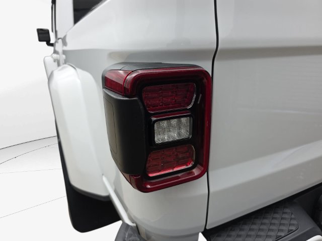 Used 2022 Jeep Gladiator Overland AWD/4WD image 35