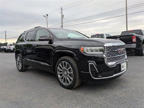 Used 2023 GMC Acadia Denali w/ Denali Ultimate Package AWD/4WD image 8