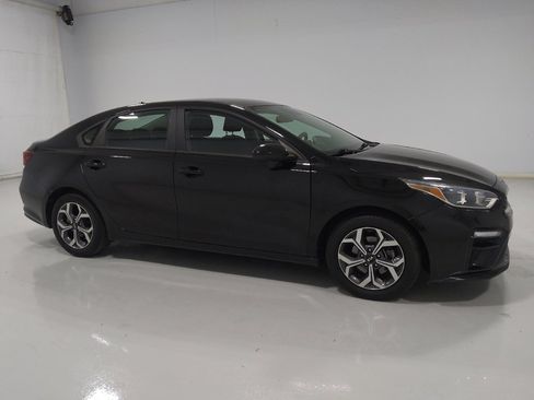 Used 2020 Kia Forte LXS FWD image 11