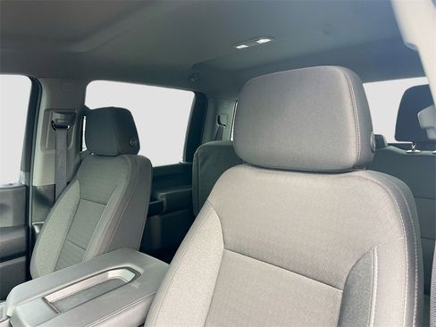 Used 2025 Chevrolet Silverado 2500 Custom w/ Custom Value Package image 12