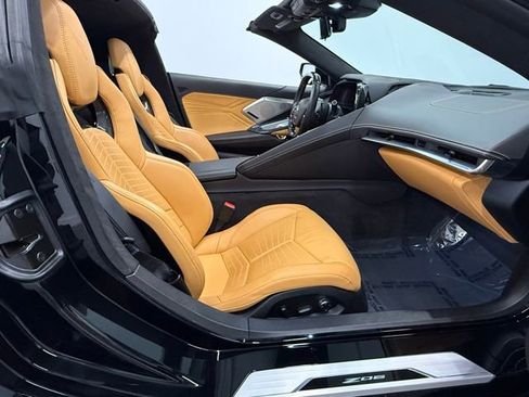 Used 2023 Chevrolet Corvette Z06 image 25