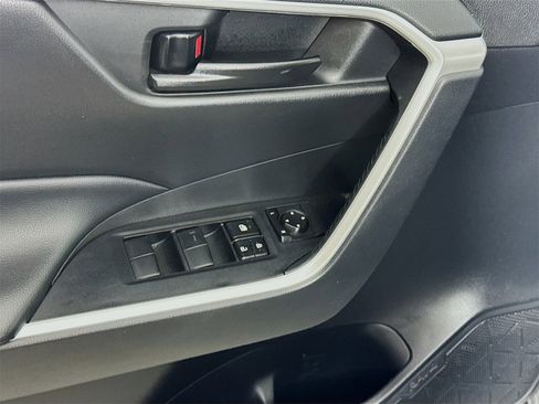 Certified 2023 Toyota RAV4 LE image 15