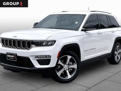 Used 2023 Jeep Grand Cherokee Limited w/ Trailer Tow Prep Group (B)