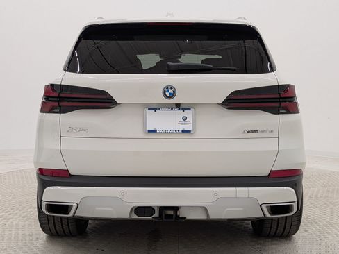 Certified 2024 BMW X5 xDrive50e w/ Premium Package image 10