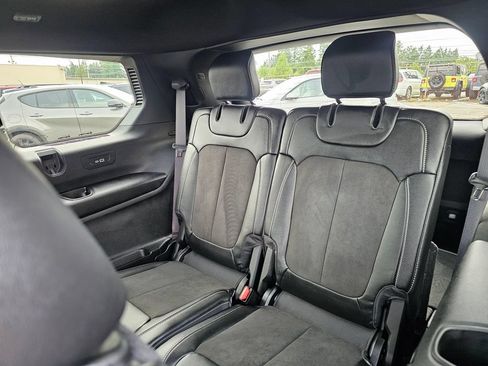 Used 2023 Jeep Grand Cherokee L Laredo AWD/4WD image 18