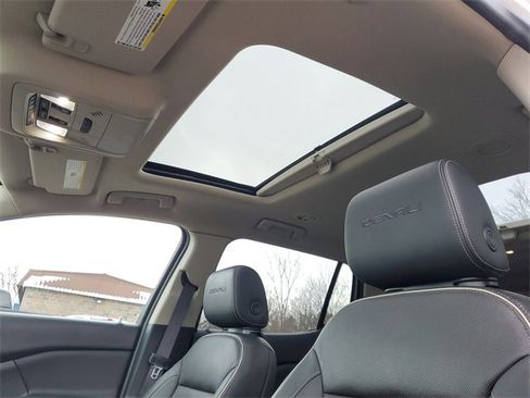 Used 2017 GMC Acadia Denali w/ Technology Package image 17