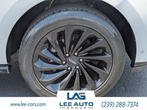 Used 2021 Lincoln Navigator Reserve RWD image 9