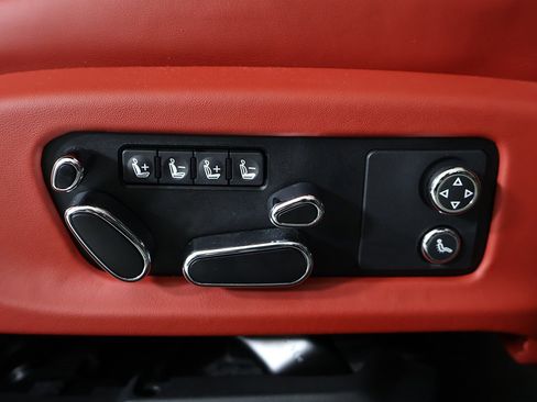 Used 2023 Bentley Continental GT Azure image 41