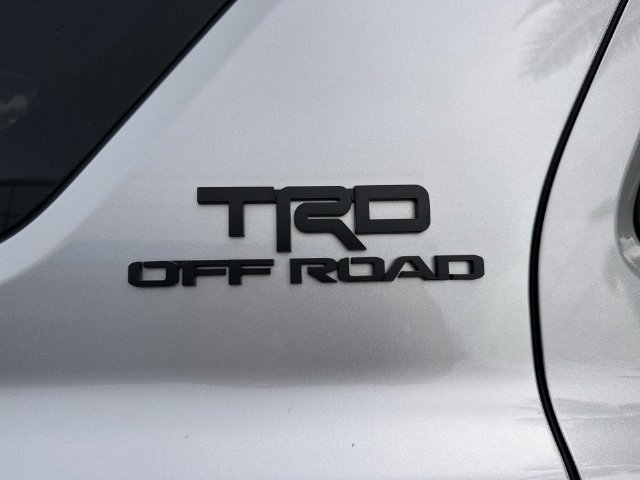 Used 2025 Toyota 4Runner TRD Off-Road Premium AWD/4WD image 39
