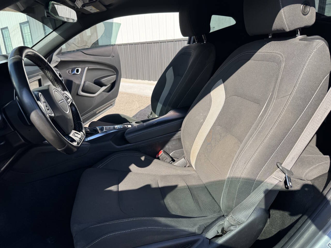 Used 2020 Chevrolet Camaro LT RWD image 16