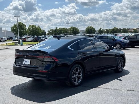 Used 2023 Honda Accord EX image 7