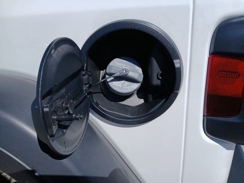 Used 2025 Jeep Wrangler Willys image 15