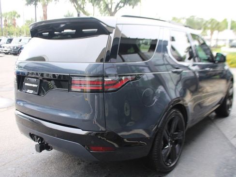 Certified 2024 Land Rover Discovery Dynamic SE image 7