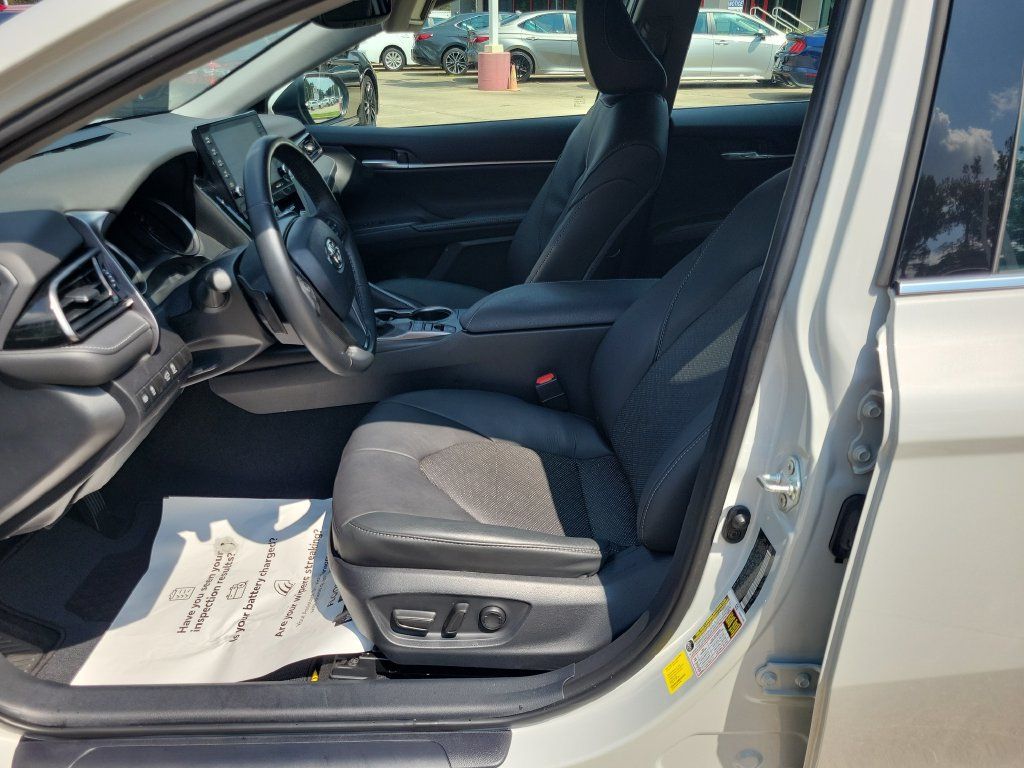 Used 2023 Toyota Camry XSE FWD image 15
