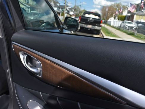 Used 2014 INFINITI Q50 Premium w/ Navigation Package image 23