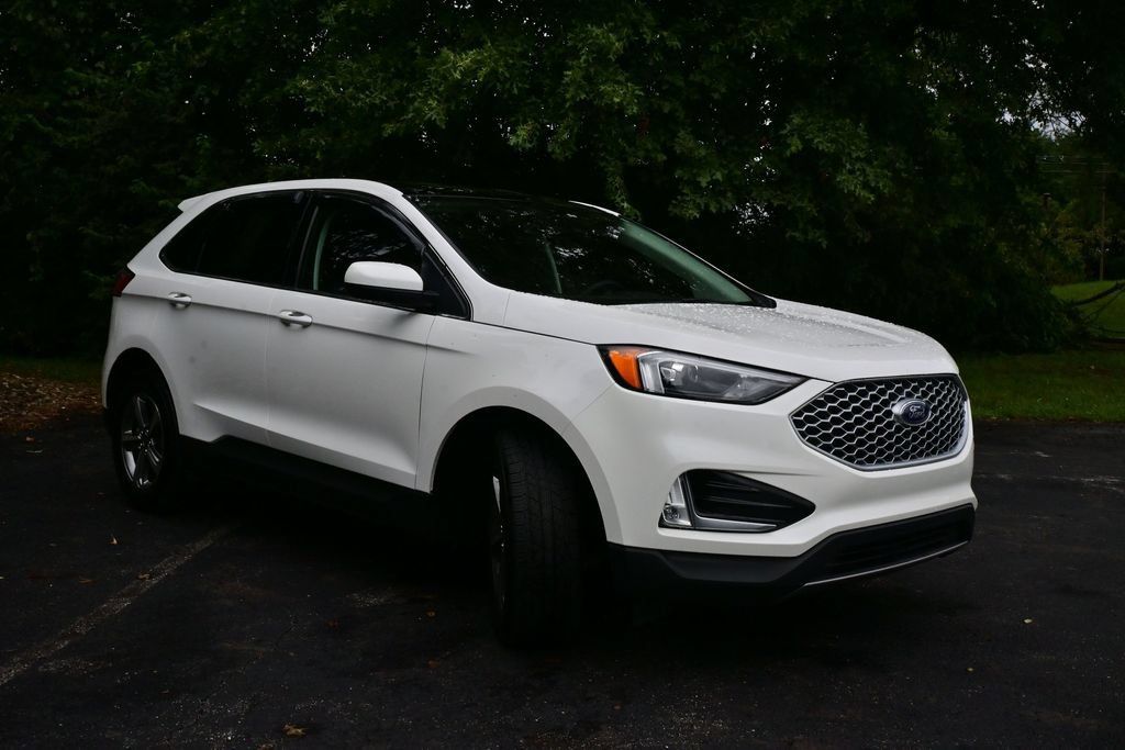 Used 2024 Ford Edge SEL w/ Convenience Package AWD/4WD image 5