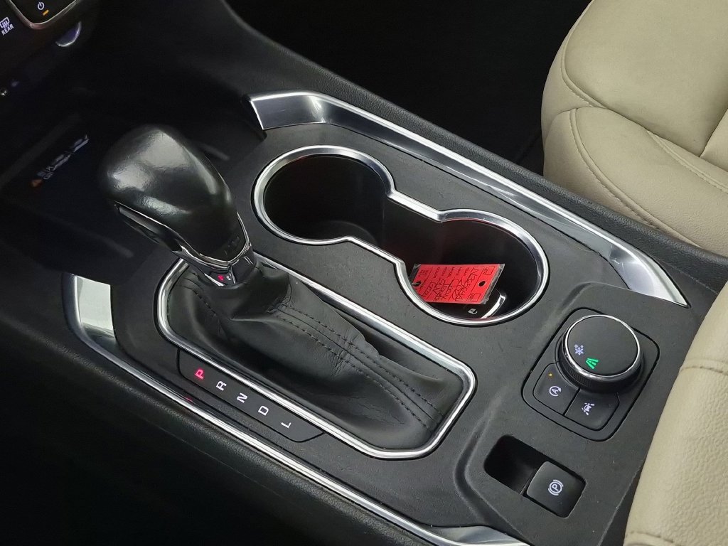 Certified 2022 Chevrolet Traverse LT FWD image 27