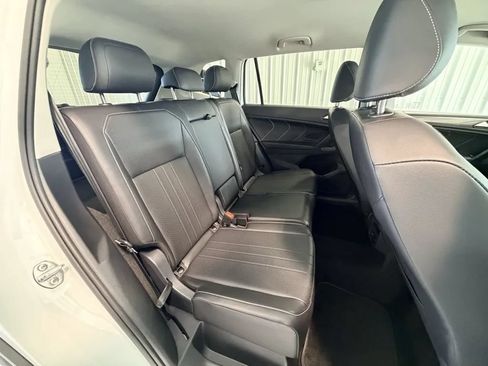 Used 2024 Volkswagen Tiguan SE AWD/4WD image 26