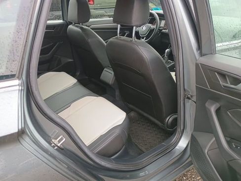 Used 2019 Volkswagen Jetta R-Line image 16