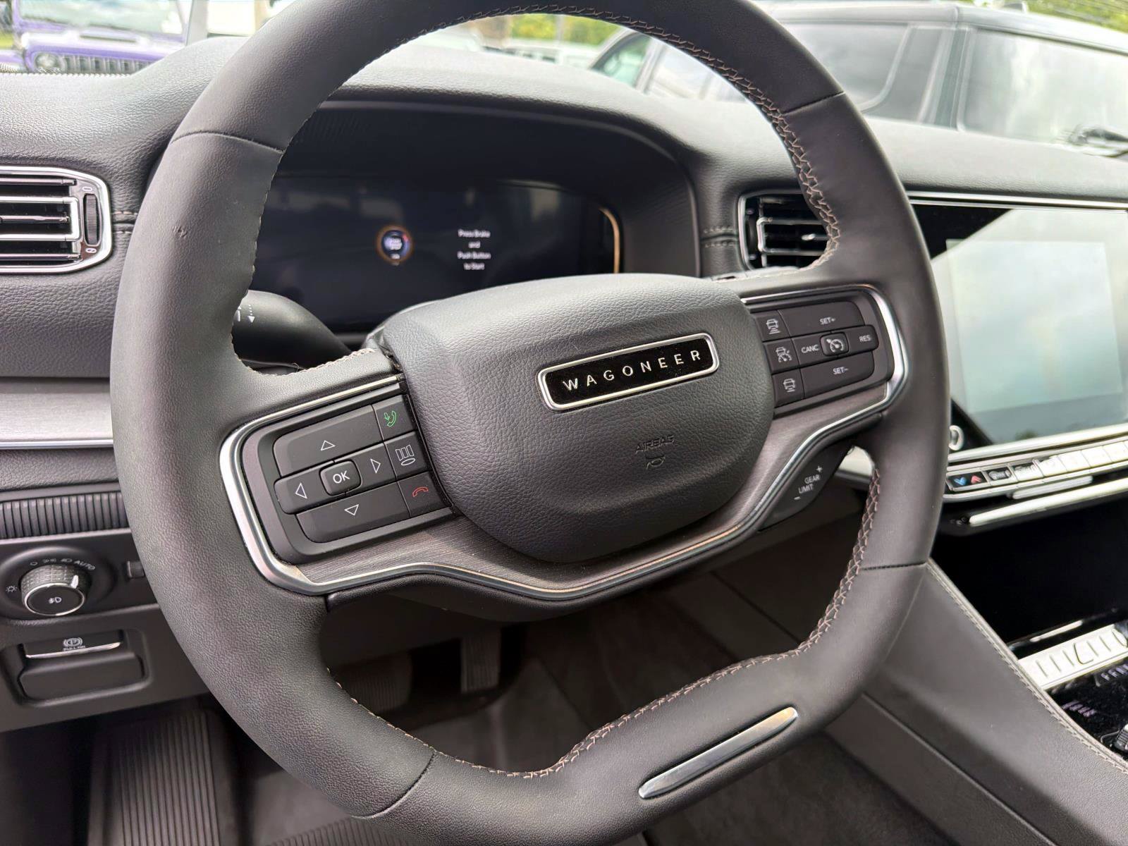 Used 2024 Jeep Wagoneer Series II AWD/4WD image 11