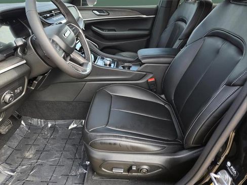 New 2026 Jeep Grand Cherokee Limited w/ Limited Altitude Package RWD image 13