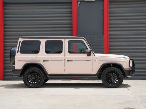 Used 2021 Mercedes-Benz G 550 w/ Exclusive Interior Package image 7