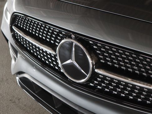 Used 2021 Mercedes-Benz E 350 4MATIC Sedan image 28