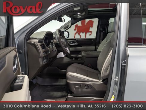 Used 2023 GMC Yukon XL SLT w/ SLT Premium Package image 22