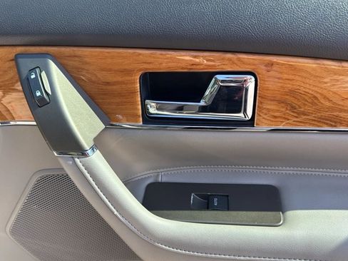 Used 2012 Lincoln MKX FWD w/ Wood Pkg image 30