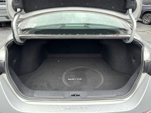Used 2022 Nissan Sentra S image 18