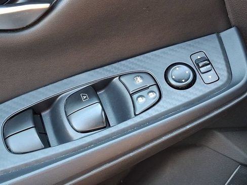 Used 2024 Nissan Sentra SV FWD image 23