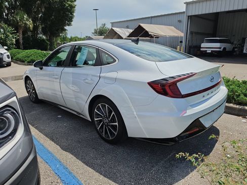 Used 2021 Hyundai Sonata Limited w/ Cargo Package FWD image 5