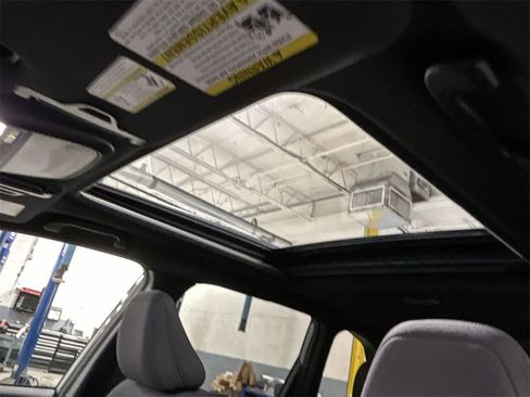 Used 2025 Subaru Forester Premium image 24