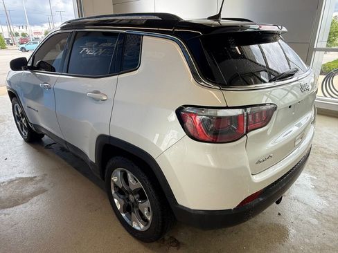 Used 2018 Jeep Compass Limited AWD/4WD image 3