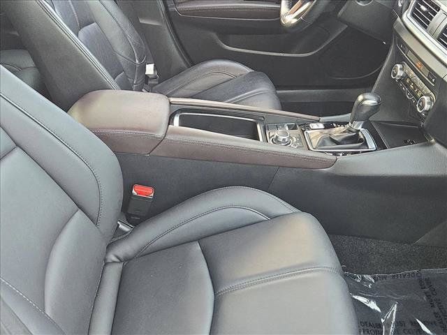 Used 2018 MAZDA MAZDA3 Touring FWD image 19