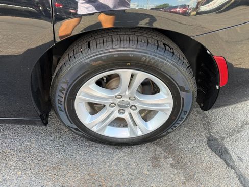 Used 2019 Dodge Charger SXT RWD image 20