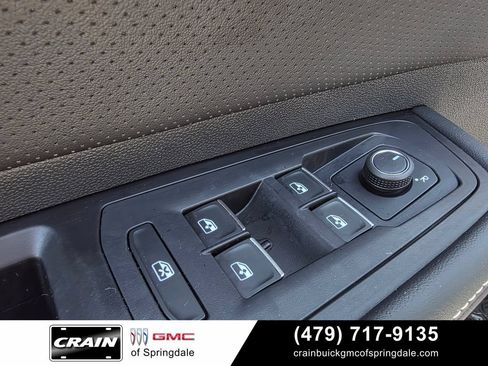 Used 2024 Volkswagen Atlas SE AWD/4WD image 13