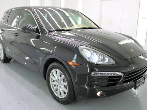 Used 2012 Porsche Cayenne image 11