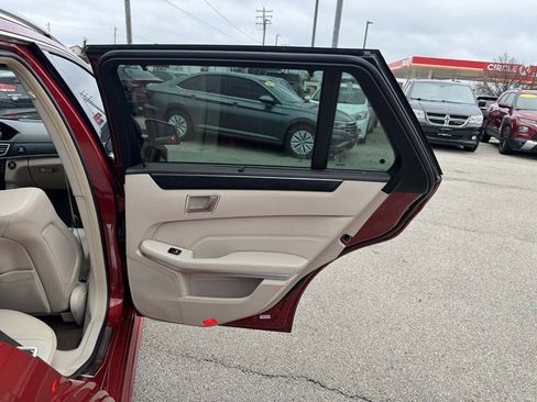 Used 2015 Mercedes-Benz E 350 4MATIC Wagon image 23