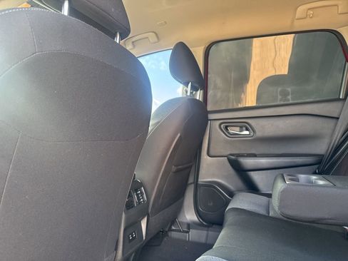 Certified 2024 Nissan Rogue SV image 34