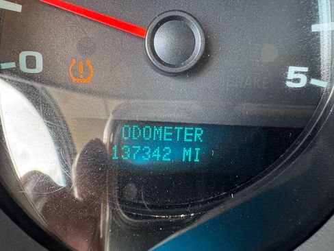Used 2011 Chevrolet Silverado 2500 W/T AWD/4WD image 15