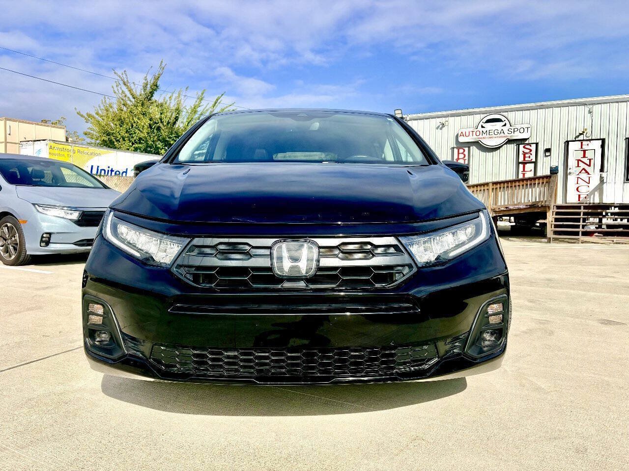 Used 2026 Honda Odyssey EX-L image 3