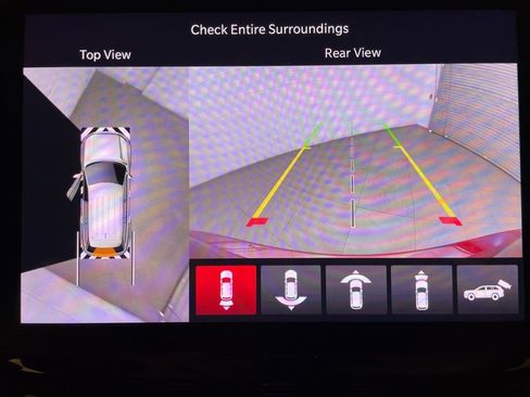 New 2025 Jeep Grand Cherokee Summit image 14