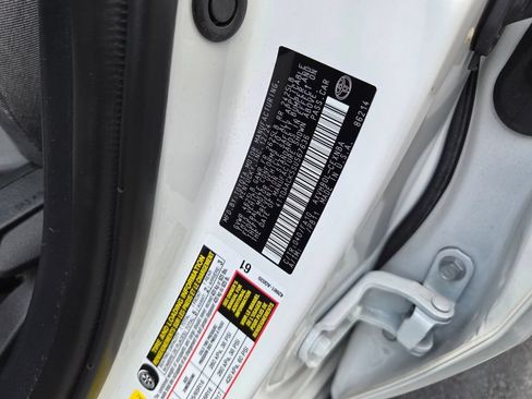 Used 2025 Toyota Camry LE FWD image 7