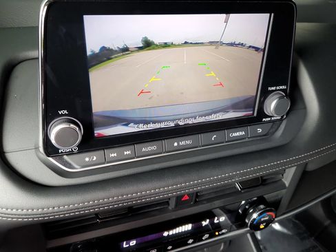 Used 2026 Nissan Rogue SV FWD image 20