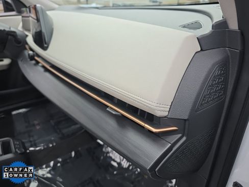 Used 2023 Nissan Ariya AWD image 63